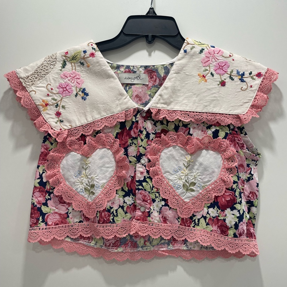 Handmade frontal embroidered crop top with oversized collar